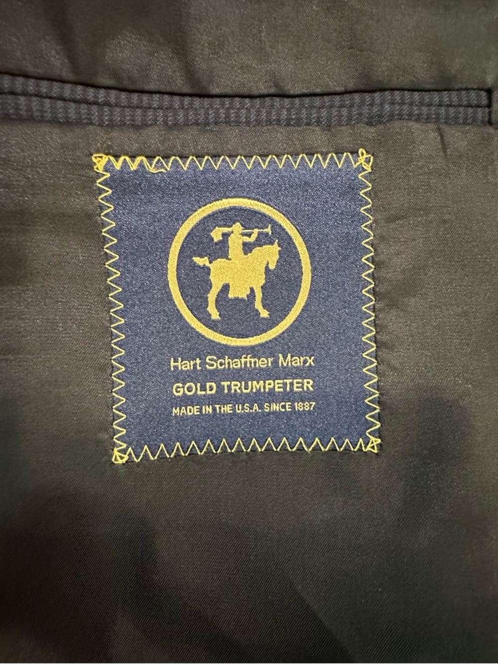 Hart Schaffner & Marx Gold Trumpeter 2Pc Suit Wool Navy Pinstripe 42L 38x32 USA - Picture 4 of 16